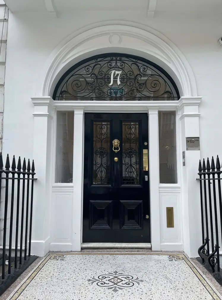 Front entrance of lumen harley street clinic - health check london